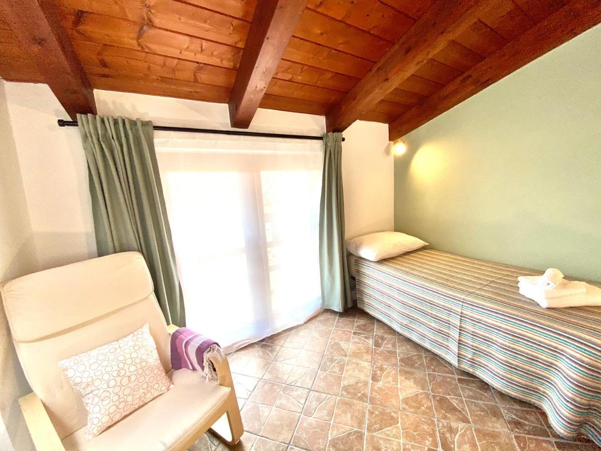 Casadina Apartment Iun Q2891 Oschiri Екстериор снимка